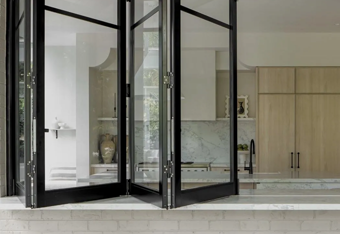 bi_fold_window_img_1